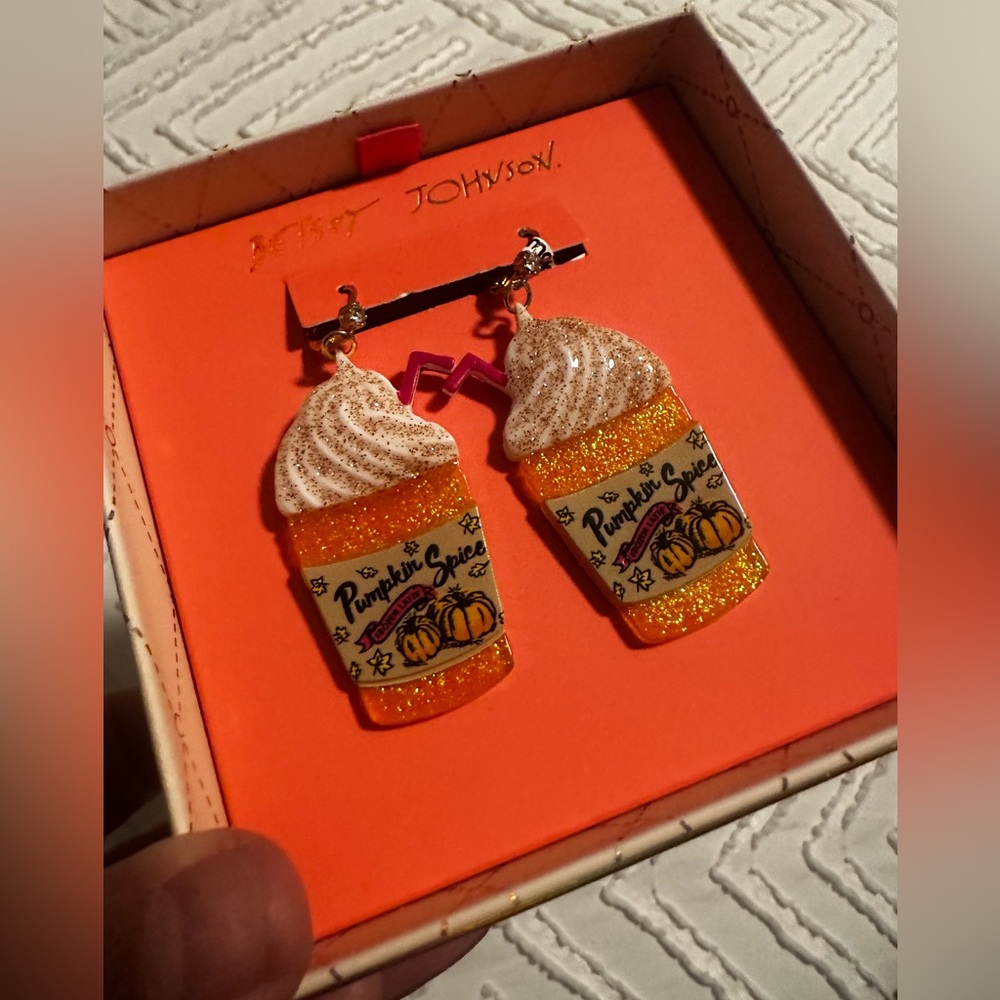 NIB Pumpkin Spice Latte glitter Betsy Johnson whimsical coffee earrings